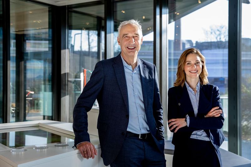 Andreas Reisse, CEO, und Dr. Almuth Steinkühler, CFO von Schott Pharma. (Bild: schott ag/oana szekely)