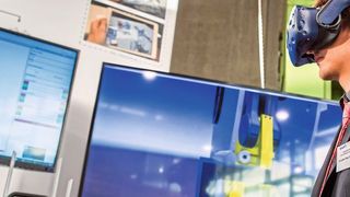 Eine digitalisierte Presse soll einschließlich ihres digitalen Zwillings Teil einer „Smart Factory“ werden. Mit dieser Technik ist sowohl eine Prozesssimulation als auch die virtuelle Inbetriebnahme möglich. (GIACINTO_CARLUCCI)