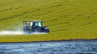 1		Um die einwandfreie Güte von Trinkwasser sicherstellen zu können, bedarf es auch einer präzisen Pestizid-Analytik. Bild: Archiv (Archiv: Vogel Business Media)