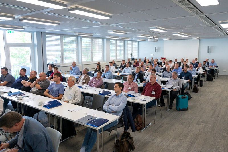 ... 70 Teilnehmer besuchten die Erstveranstaltung, um sich fit für SIL zu machen. (J. Untch / Vogel Communications Group)