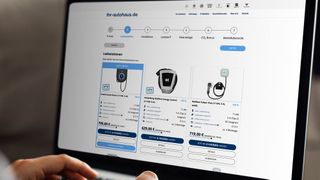 Die E-Mobilitäts-Kaufberatung lässt sich dank fertiger HTML-Snippets in 15 Minuten in die Autohauswebsite integrieren – das Look-and-feel und die Markenauswahl lassen sich individuell anpassen. (Bild: Rawpixel Ltd.)