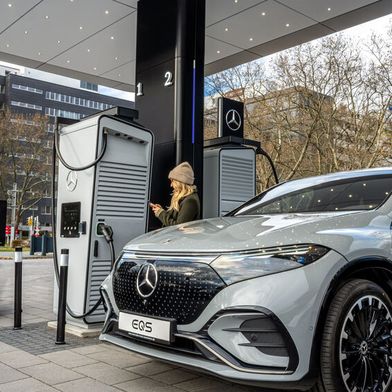 An den Ladestationen wird es deutschlandweit voller. (Bild: Mercedes-Benz Mobility )