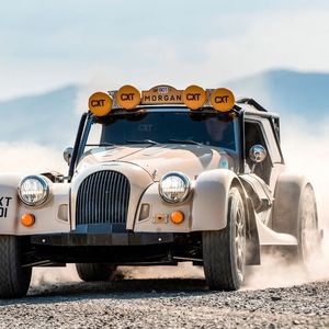 Unter der langen Motorhaube des CX-T steckt ein 2,0-Liter-Vierzylinder.(Morgan)