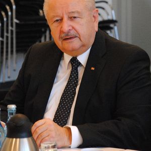 (Baeuchle/»kfz-betrieb«)