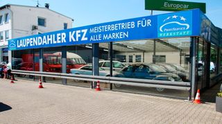Seit 1982 ist Laupendahler Kfz an der Ruhrtalstraße in Essen ansässig. (Bild: Wenz – »Fahrzeug+Karosserie«)