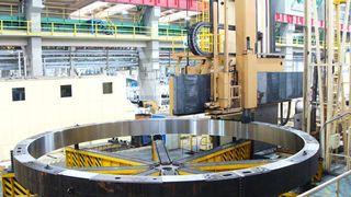 SKET: Bearbeiten eines Stahlgroßbauteiles (Archiv: Vogel Business Media)