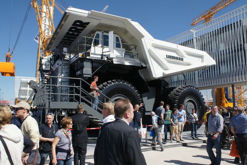 Impressions from this years Bauma 2013 in Munich. (Picture: Willeke/Konstruktionspraxis)