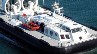 Die geeignete Lösung für die Luftkissenfahrzeuge von Griffon Hoverwork: Der Zahnriemen Synchrochain Carbon ist sehr verschleiß- und abriebfest und überträgt hohe Leistungen. (Bild: Contitech)