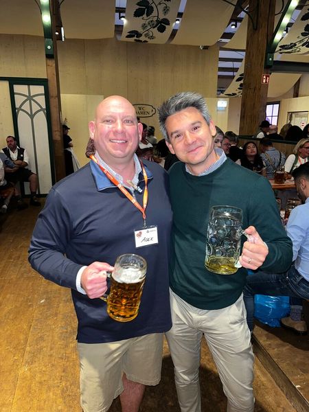 Nächstes Jahr kommen Alex Popp und Daniel Breum, Vertiv, in Tracht. Wir werden das natürlich in 2023 überprüfen.  (Bild: Vogel IT-Medien GmbH)