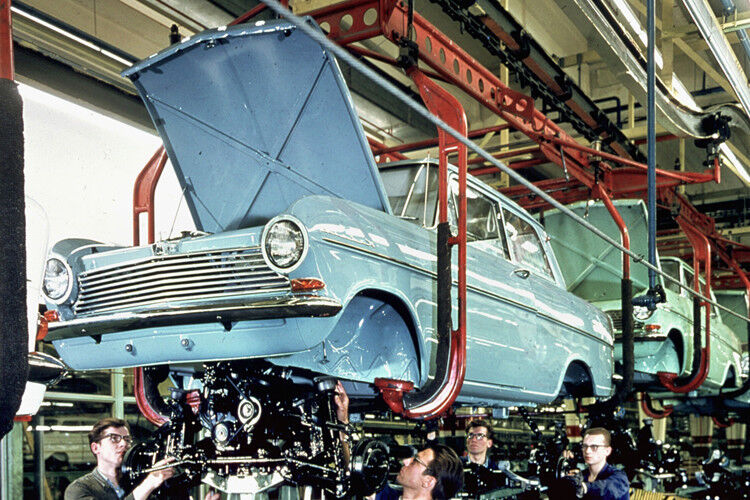 Ein Opel Kadett A in der Produktion im Werk Bochum ab dem Jahr 1962. (Foto: Opel)