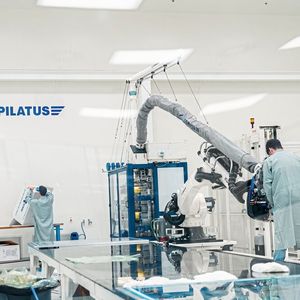 Das neue Gebäude bietet Arbeitsplätze für zukünftig rund 300 Mitarbeitende.(Bild:  Pilatus Flugzeugwerke AG)