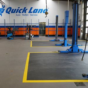 (Quick Lane)