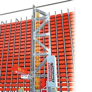 Beim Mast des Regalbediengerätes Cheetah wurden CFK-Standardprofile mit Aluminiumblechen verklebt. (Gebhardt Fördertechnik)