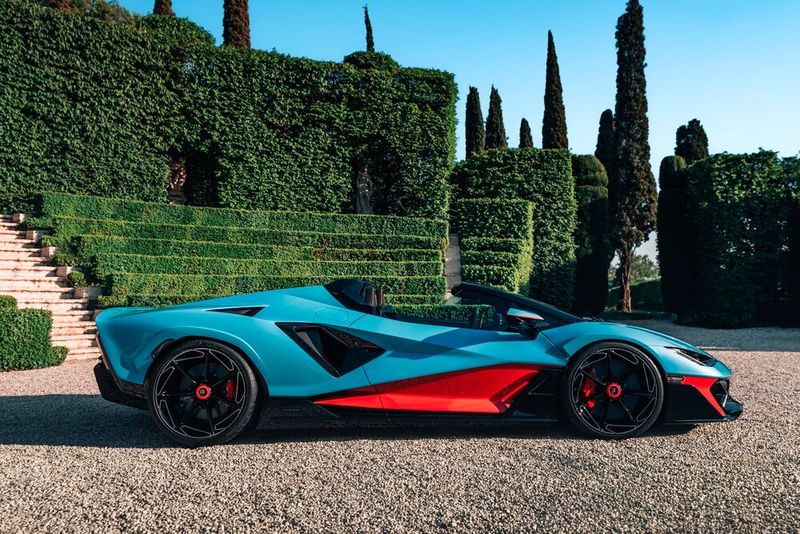 Buyers of the Fenomeno Roadster should be storm-proof, because a roof is not provided here (Image:Lamborghini)