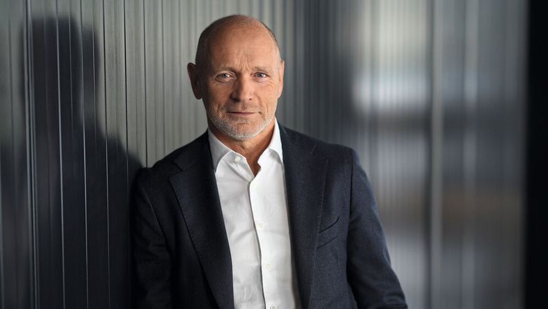 Bernd Wollenick, Senior Vice President Schaeffler Special Machinery, ist überzeugt, dass der Multimaterialdruck eine wichtige Schlüsseltechnik für die Zukunft der Produktion sein wird.(Bild:  Schaeffler)