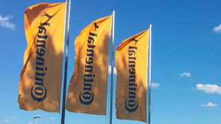 Autoreifen aus natürlichen Materialien und recycelten Flaschen? Continental setzt künftig beim Thema Reifen auf Nachhaltigkeit, Energieeffizienz und Recycling. (Bild: Continental AG)