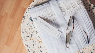 omnipack-kooperation-mit-saint-and-sofia (Quelle: Omnipack)