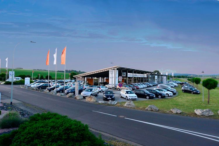 Zuvor war der Betrieb 51 Jahre lang im Besitz der Familie Hess gewesen. (Foto: Autohaus Best)