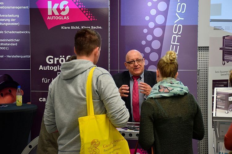 KS Autoglas baut ab sofort das Geschäft mit Großkunden und Flotten aus, erklärt der verantwortliche Manager Ole Zagorski. (Rosenow)