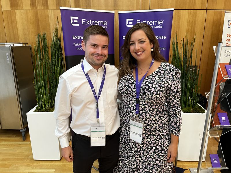 Wer Fragen um das Infinite Enterprise hat, ist bei Johannes Speth und Sarah Pöstgens, Extreme Networks, genau richtig. (IT-BUSINESS)