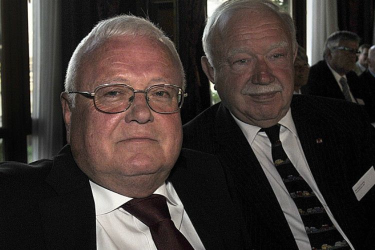 Partner der ersten Stunde: Volker Prüfer (li.), Gründungsmitglied der DAT, und ZDK-Ehrenpräsident Bernhard Enning. (Foto: Zietz)