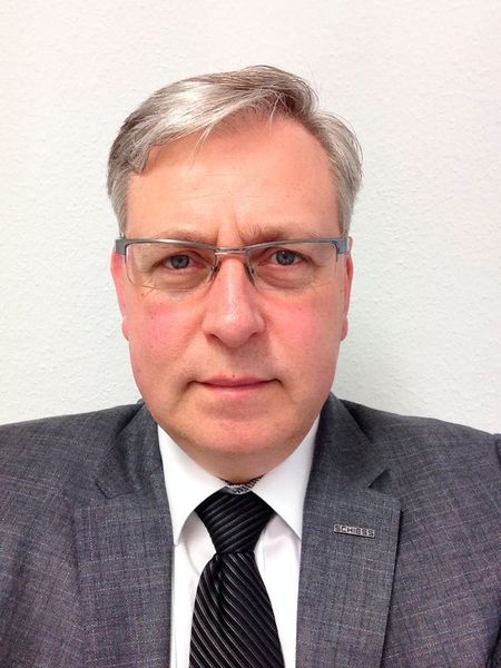 Alain Reynvoet, Vertriebsvorstand der Schiess GmbH, Aschersleben: „Im Bereich Großbearbeitungszentren erwarten die Kunden eine Maschine, die alles kann.“ (Schiess)