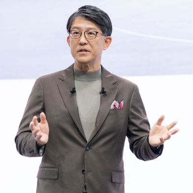 Toyota-Chef Koji Sato tritt von seinem Amt zurück. (Bild: Toyota)