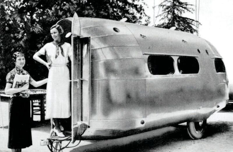 So hieß in den 1930er-Jahren ein Trailer, der mit seiner glänzenden Außenhaut zum Vorbild einer ganzen Caravan-Gattung wurde. (Bowlus)