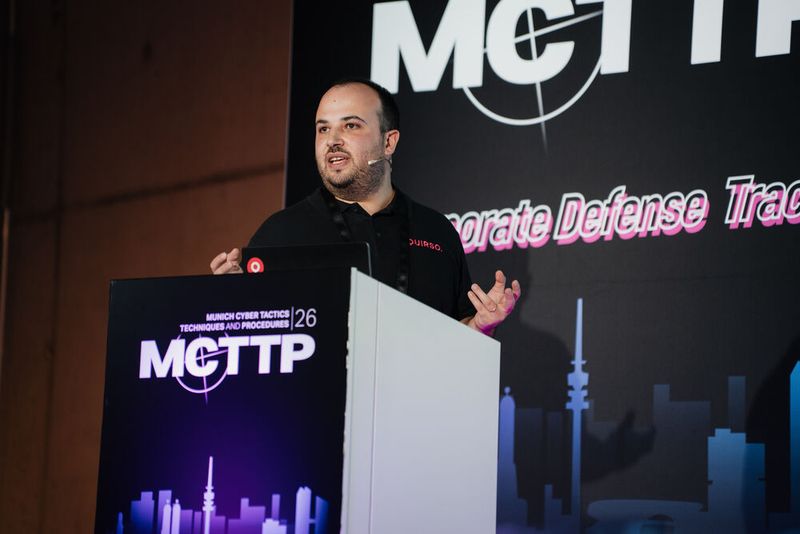 Çağatay Yürekli schaffte Einblick in die Black Box Microsoft Defender for Endpoint und zeigte, wie Lücken in der Sichtbarkeit vermieden werden können. (Bild: Manuel Emme Fotografie)