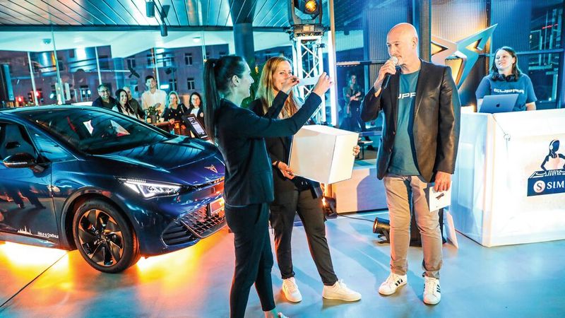 Für die Cupra Tribe Night hatte der Händler ein Gewinnspiel organisiert. (Bild: Aurel Dörner)