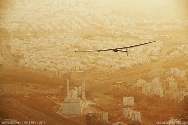 Soar Impulse 2: Landeanflug in Indien (Bild: ABB)