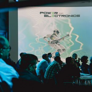 Entwickler treffen Entwickler. Auf dem Fachkongress Power of Electronics am 29. und 30. September in Würzburg stehen die Themen Wärmemanagement (ehemals Cooling Days),  Leiterplattentechnik, Power-Design und Power Systems, Kreislaufwirtschaft sowie Relaistechnik im Fokus.(Bild:  Stefan Bausewein)