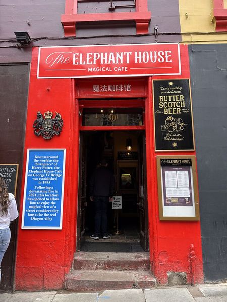 In diesem Café schrieb J. K. Rowling ihre Harry Potter Bücher. (Bild: Vogel IT-Medien GmbH)