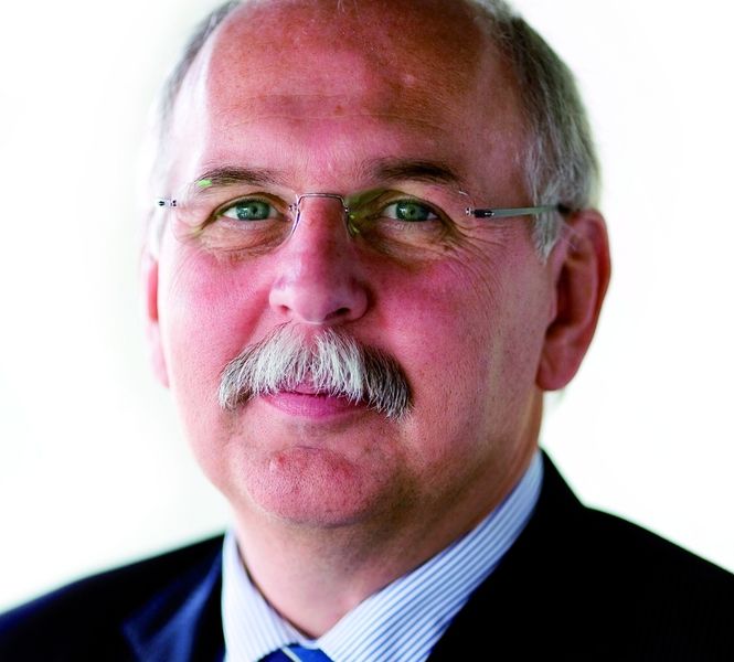 „Leichtbau lebt davon, dass jedes Material dort eingesetzt wird, wo es seine Stärken am besten ausspielen kann“, sagt Experte Prof. Dr.-Ing. Matthias Kleiner, Präsident der Deutschen Forschungsgemeinschaft (DFG). Bild: DFG (Archiv: Vogel Business Media)