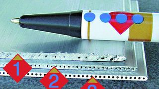 Das Micro-Aluprofil Nr. 3 wurde mit der neuen Trennsäge Diadisc 4500 gesägt.  (Foto: Mutronic)