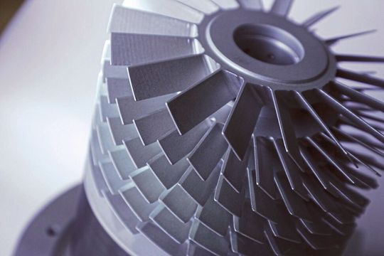 Die Lagersysteme von Barden bieten eine lange Nutzungsdauer und können mit hohen Drehzahlen betrieben werden – ideale Voraussetzungen für Turbomolekularpumpen zur Erzeugung von Vakuumumgebungen. Die Lagersysteme von Barden bieten eine lange Nutzungsdauer und können mit hohen Drehzahlen betrieben werden – ideale Voraussetzungen für Turbomolekularpumpen zur Erzeugung von Vakuumumgebungen.