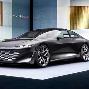 Audis Grandsphere Concept ist der goldene Fisch im großen IAA-Teich.(Bild:  Audi)