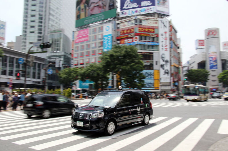 Das neue JPN-Taxi von Toyota soll bis zu den olympischen Sommerspielen das Straßenbild von Tokio bestimmen und „zu einer neuen Ikone werden“. (Toyota)