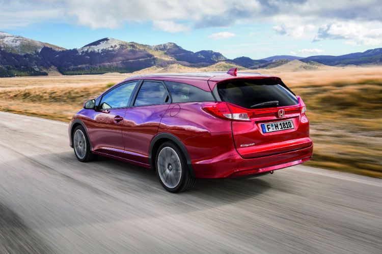 Von außen sieht man es dem Civic Tourer nicht an, dass er ein Lademeister ist... (Foto: Honda)