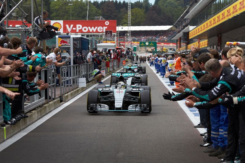 Rückblick auf eine erfolgreiche Formel-1-Saison für Mercedes AMG Petronas und EBM-Papst. (Bild: Daimler)