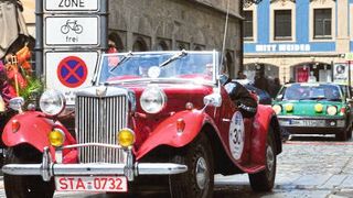 Die Oberbayerische Meister-Classic führt die Teilnehmer durch Oberbayern und seine Städte (Archivbild von 2019). (Bild: Zietz/»kfz-betrieb«)