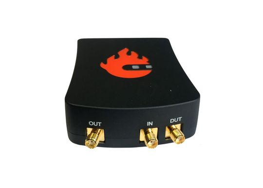 Das VNA-Bridge-Modul erweitert ein STEMlab plus von Red Pitaya um ein Vektor-Netzwerkanalysator.(Bild:  Red Pitaya)