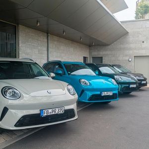 GWM hat den Ora 5 gelauncht. Anders als den optisch sehr ähnlich aussehenden Ora 03 gibt es das Kompakt-SUV mit verschiedenen Antriebsvarianten. (Bild: Simon – VCG)