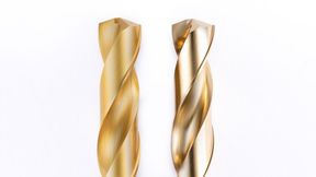 Das ist der Beweis von Anca, das mittels Steam Finish besser Oberflächenqualitäten für Werkzeuge machbar sind. Der rechte Bohrer wurde so behandelt. (Bild: Anca)