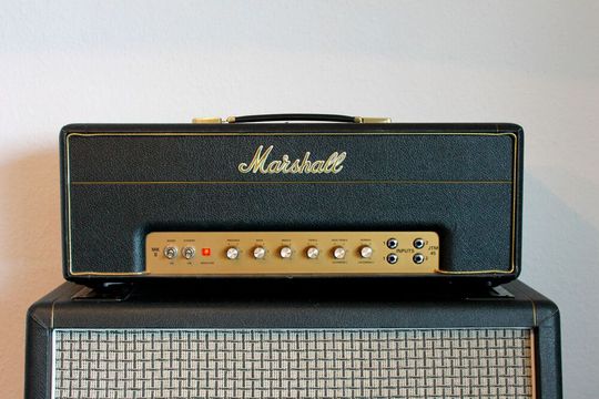 This image shows the original Marshall JTM45 amplifier. (Source:  File:JTM 45 MK II Reissue 1997.jpg /Unbeirrt / CC BY-SA 3.0)