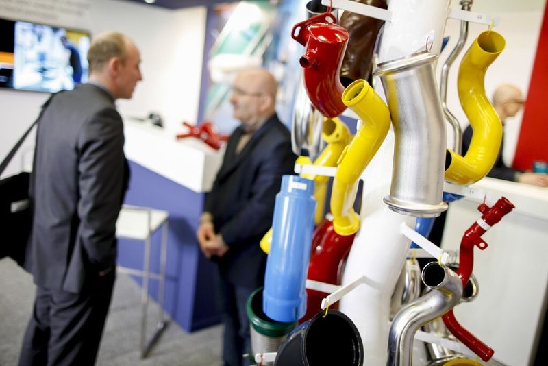 Rohre verschiedenster Farben und Formen gab es auf der Tube 2014 zu sehen. (Bild: Messe Düsseldorf/C. Tillmann)