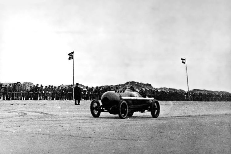 Das reichte schon in den 1920er Jahren für Spitzengeschwindigkeiten von bis zu 230 km/h. (Bild: Opel)