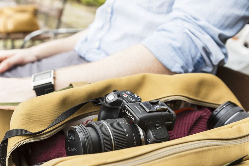 16 Megapixel Auflösung, ISO 12.800, Full-HD-Video und ein dreh- und schwenkbares Display - das sind die Eckdaten der Lumix DMC-G5. (Archiv: Vogel Business Media)