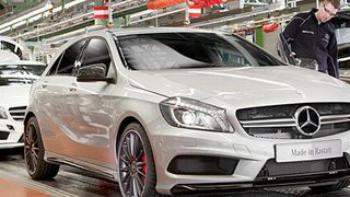 Serienstart für den A 45 AMG: Das Modell ist das sportlichste, das in der Geschichte des Mercedes-Benz-Werks Rastatt vom Band gelaufen ist. (Foto: Daimler)
