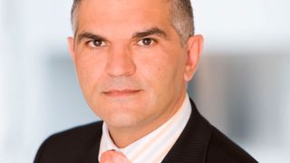 Peter Lindner, Vorstand bei Auktion & Markt, freut sich über den neuen Service von Autobid.de. Premium Financial Service vereinfacht die Kaufabwicklung nach der Auktion. (Auktion & Markt)